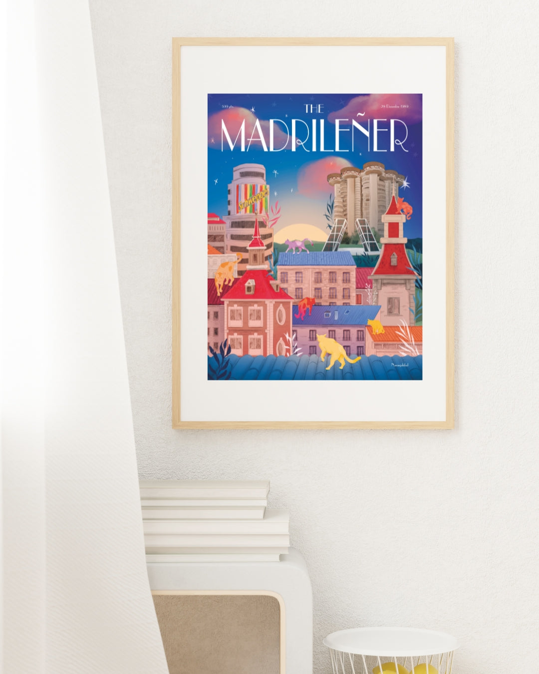 The Madrileñer Gatetes Luna Naranjalidad Beatriz Ramos láminas Madrid poster ilustración gran via schweppes edificio cama habitacion blanco